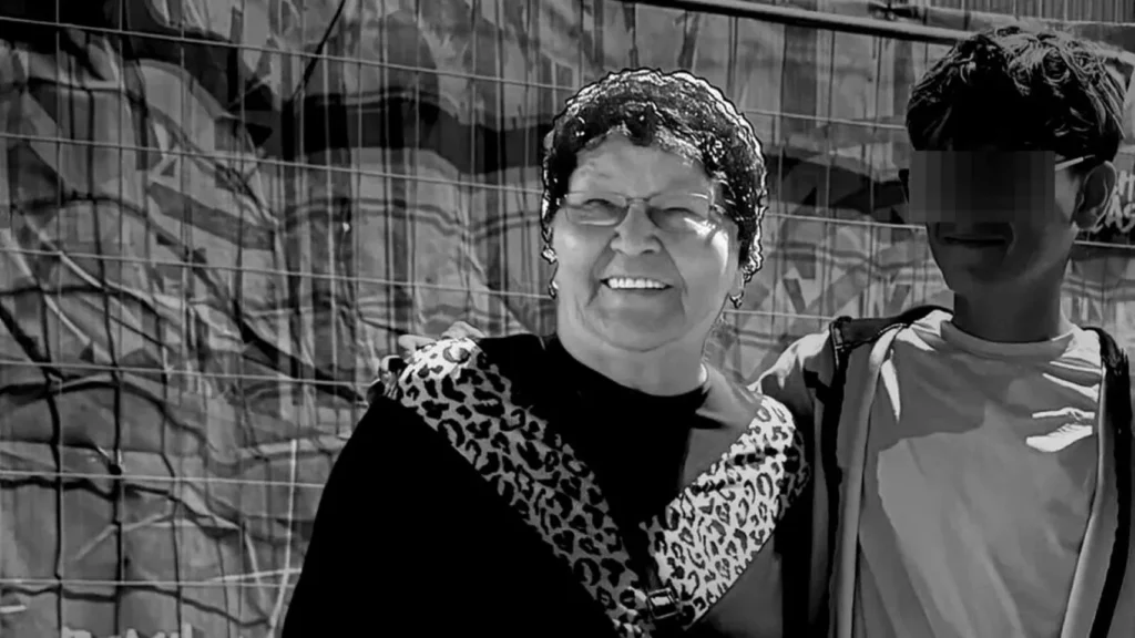 bunica-beach-please_jM9Rw