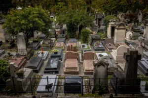 cimitir-montmartre_rnh5y