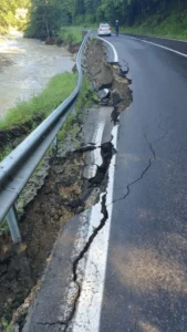 media-162780680818935800