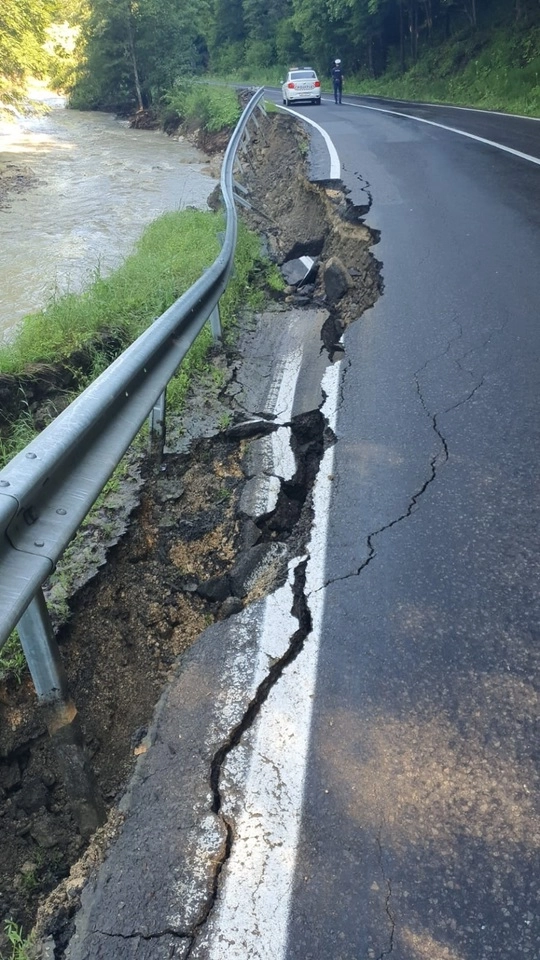 media-162780680818935800