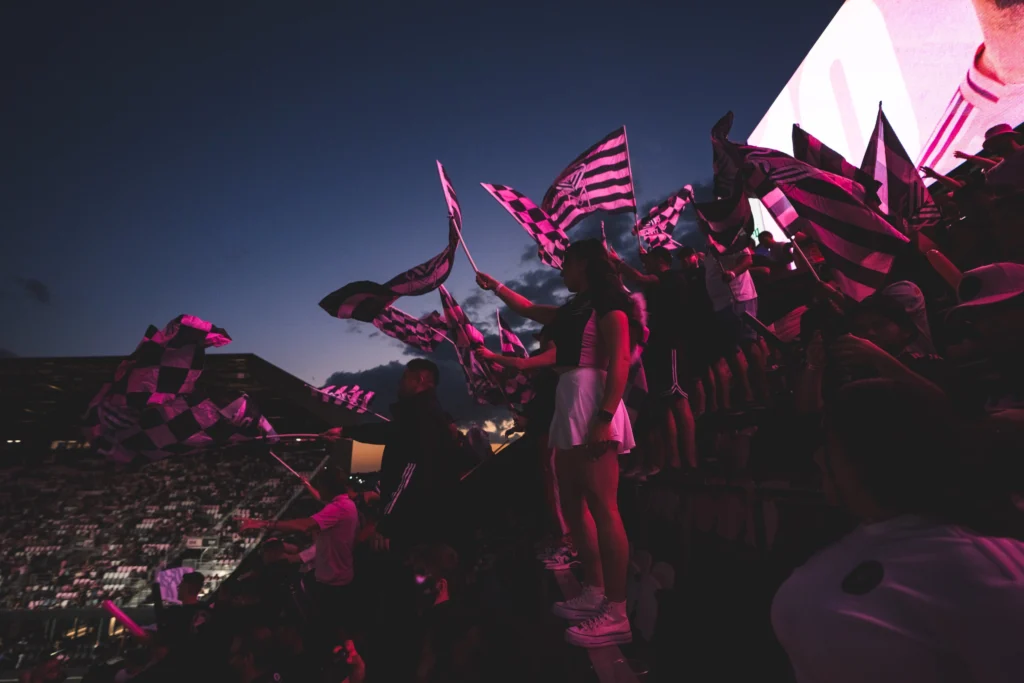 media-174426287572484800