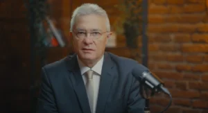 media-172495742503872000