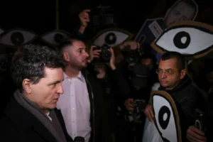 nicusor-dan-protest_RZkYG