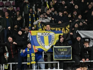 petrolul-suporteri_50Zld