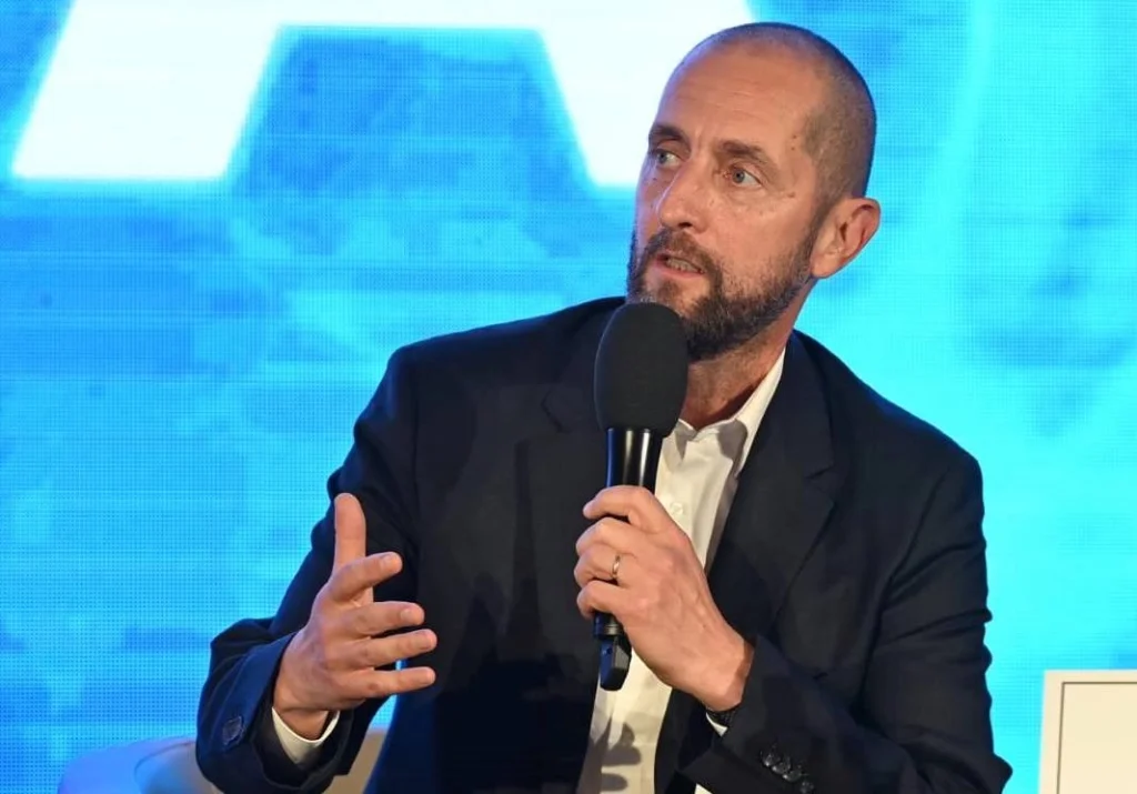 media-171887103433809100-1